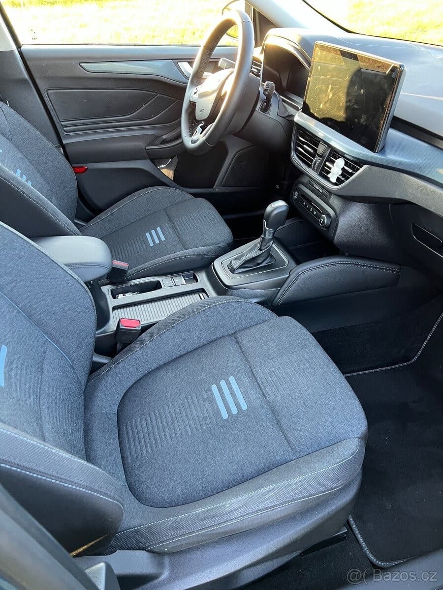 2023 Ford Focus - 10