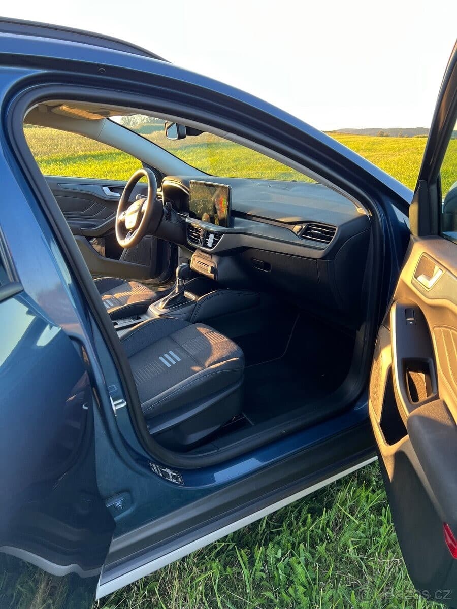 2023 Ford Focus - 12