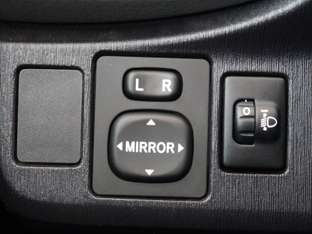 2012 Toyota Yaris - 20