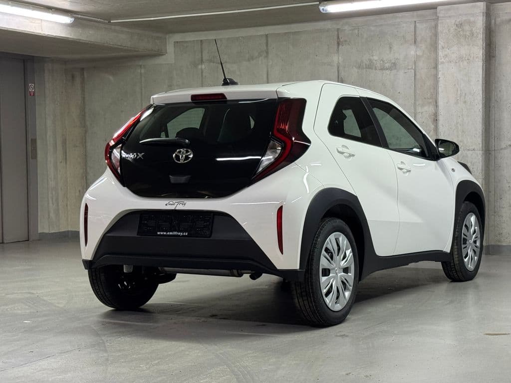 2025 Toyota Aygo - 4