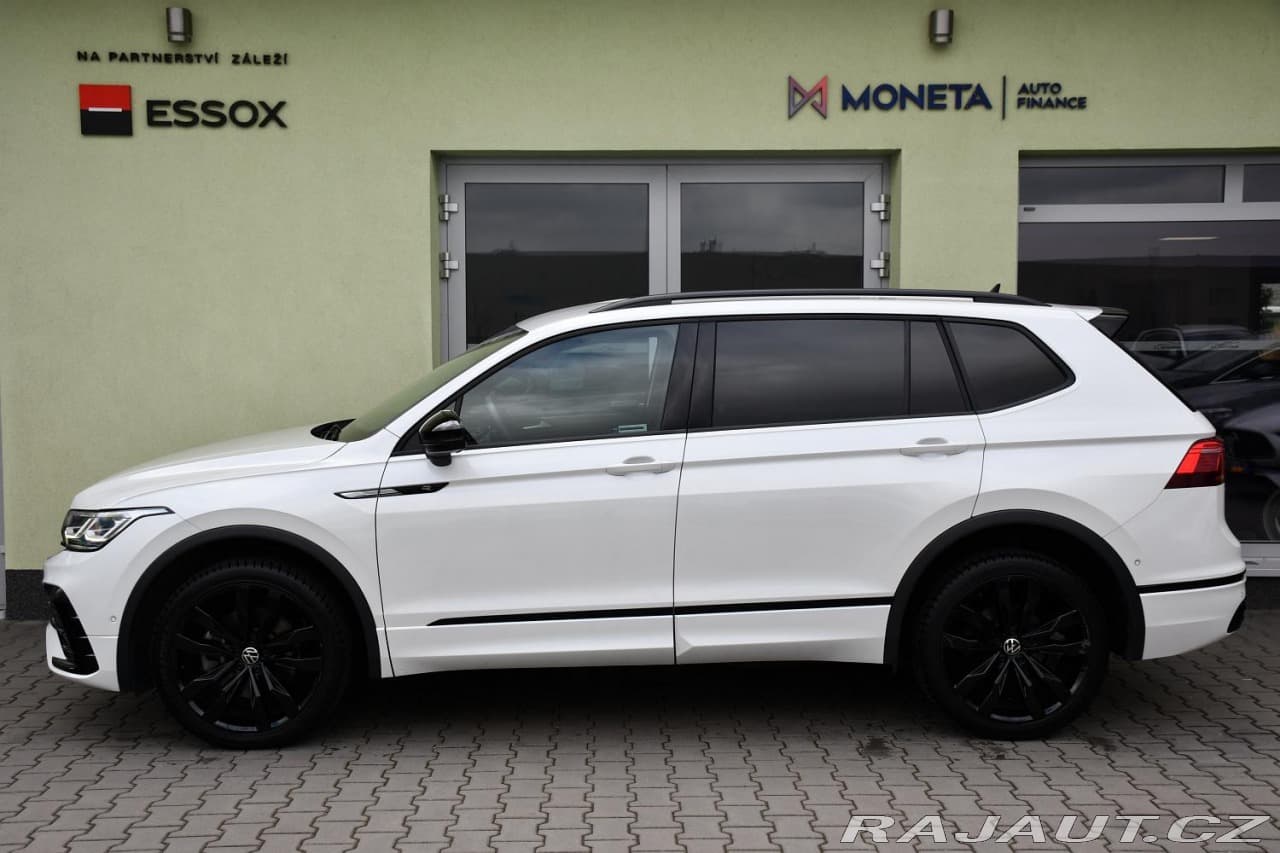 2023 Volkswagen Tiguan - 11