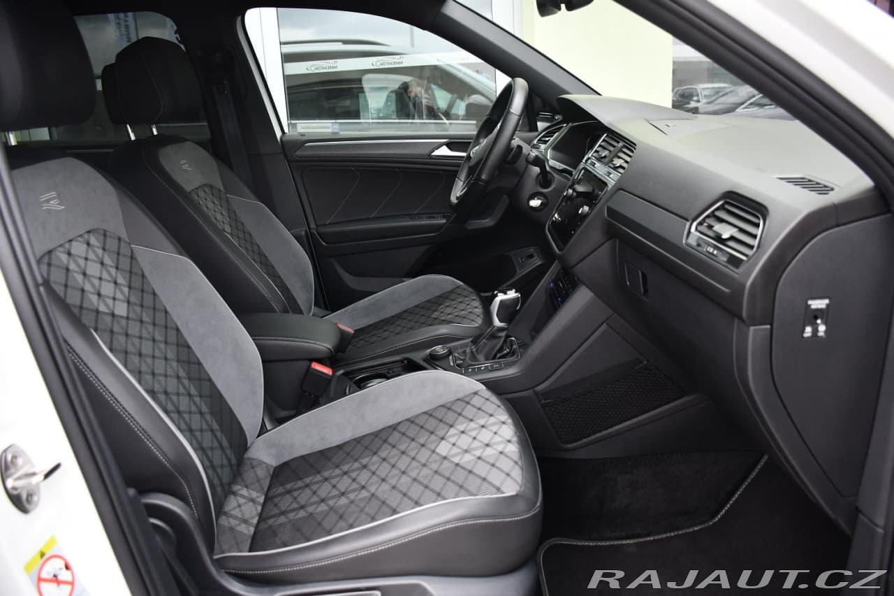 2023 Volkswagen Tiguan - 17