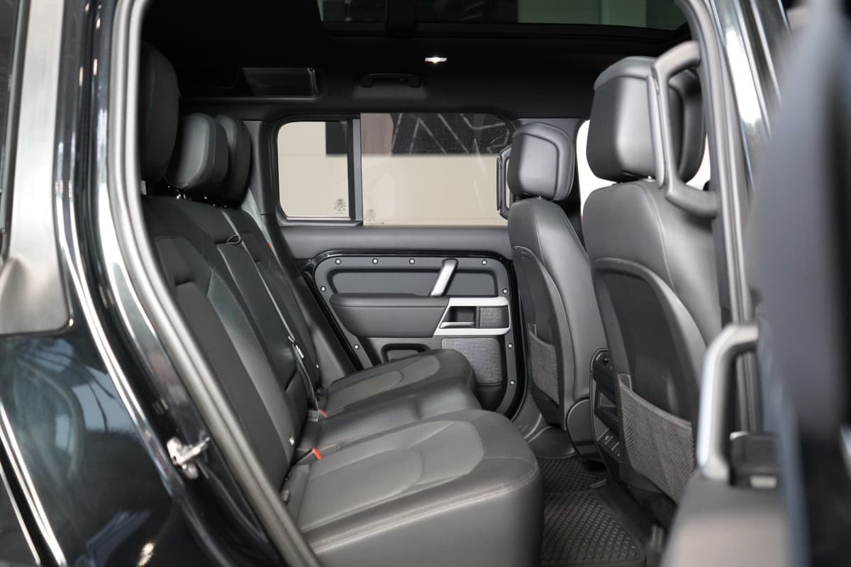 2022 Land Rover Defender - 19