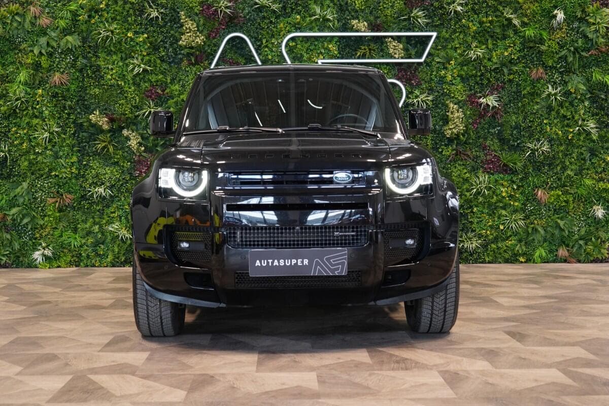 2022 Land Rover Defender - 2