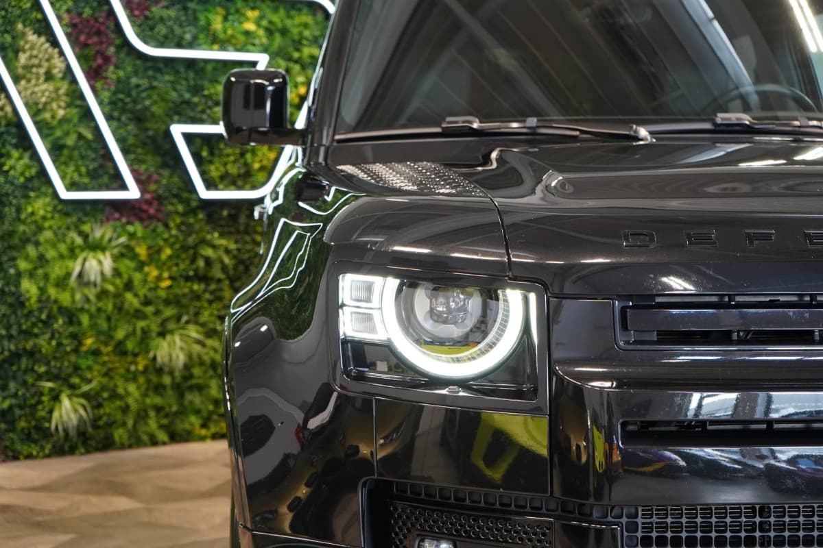 2022 Land Rover Defender - 4