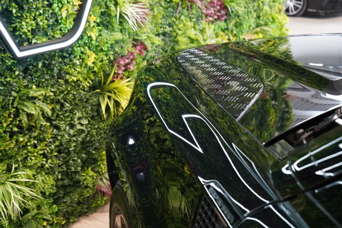 2022 Land Rover Defender - 9