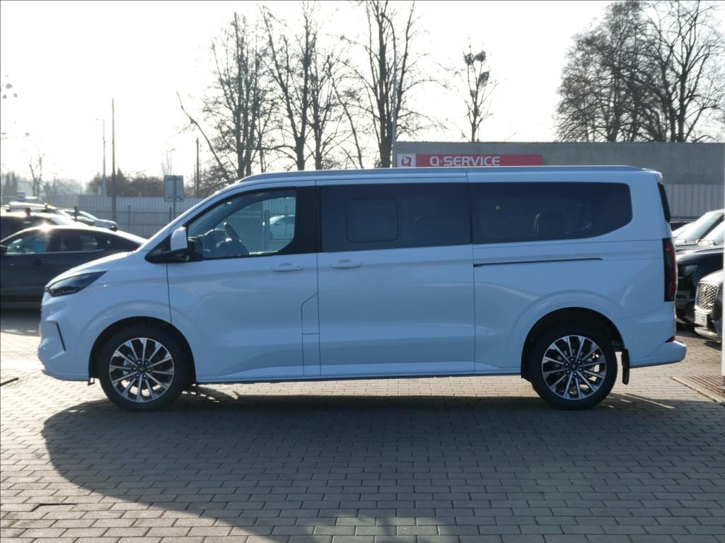 2026 Ford Tourneo - 2