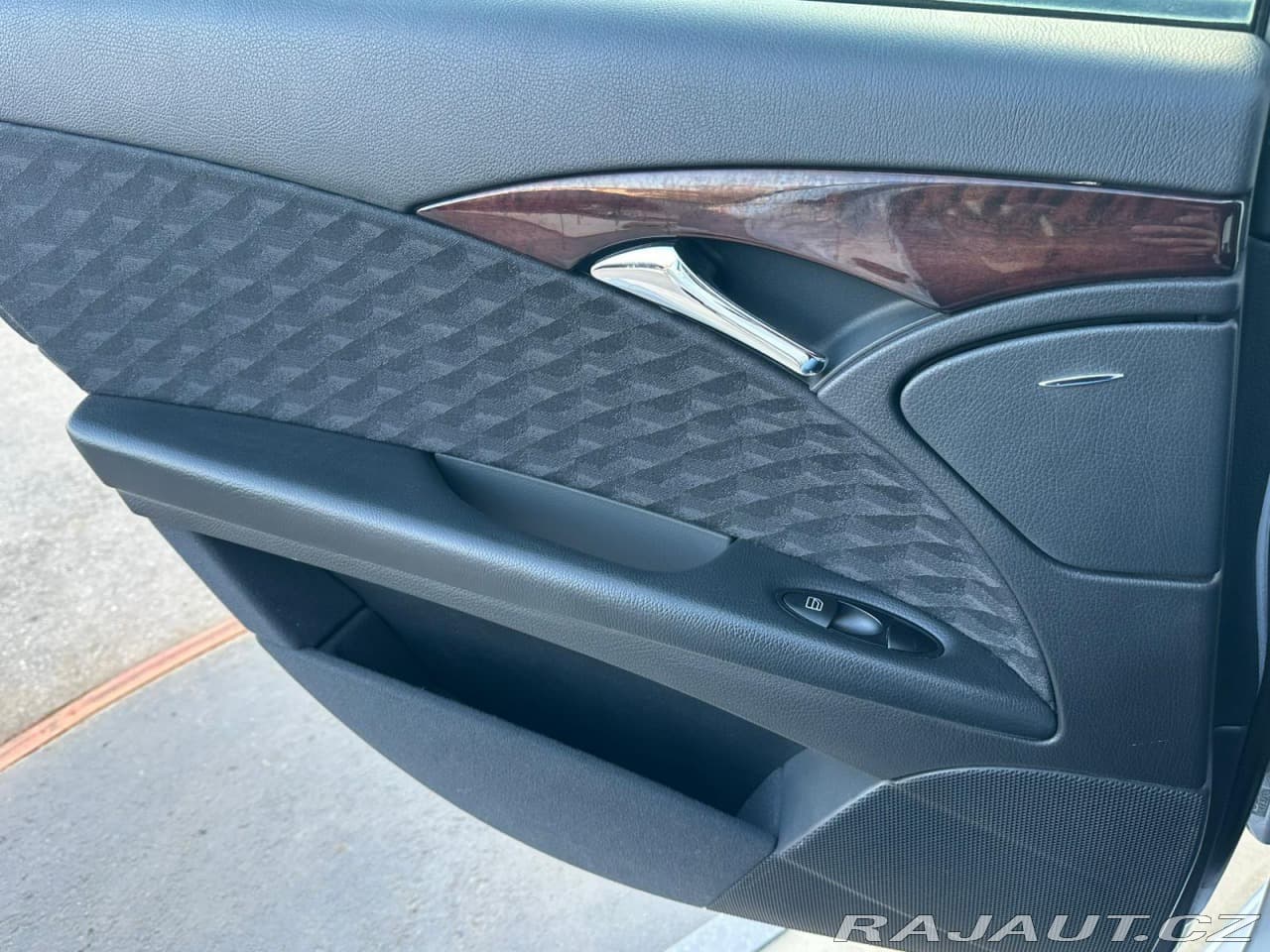 2004 Mercedes-Benz E-Class - 13