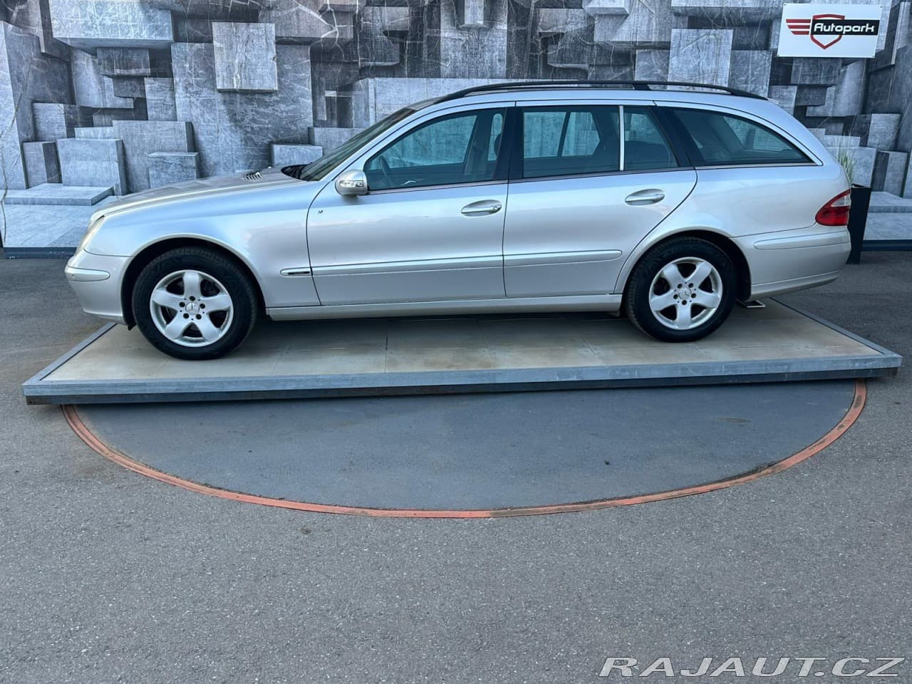 2004 Mercedes-Benz E-Class - 5