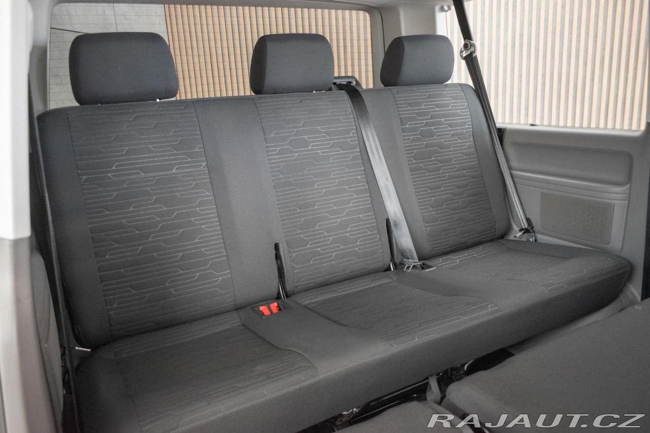 2022 Volkswagen Caravelle - 14