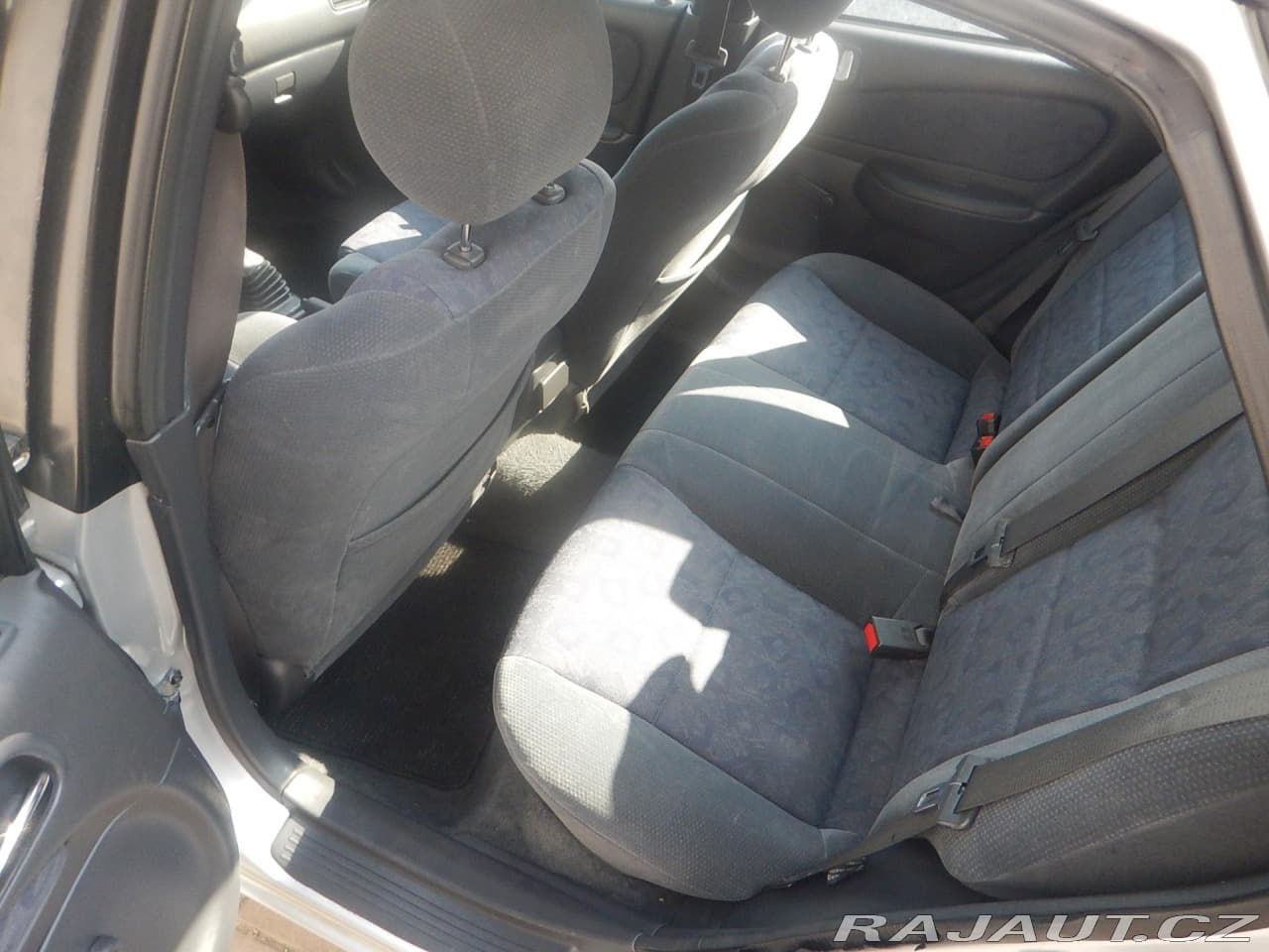 2001 Toyota Corolla - 10