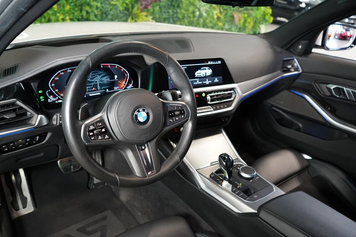 2020 BMW 3-Series - 10