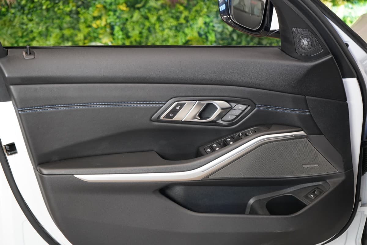 2020 BMW 3-Series - 12