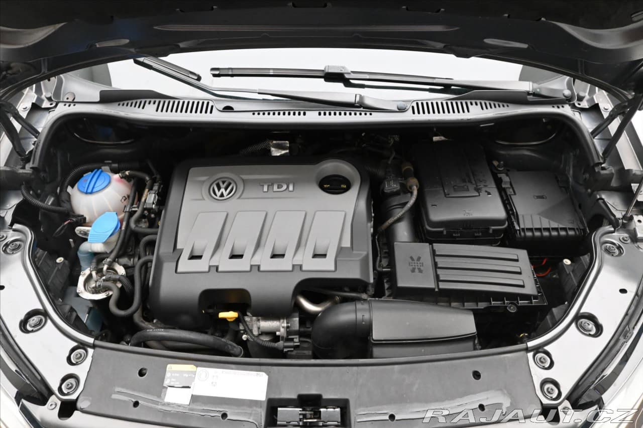 2014 Volkswagen Touran - 9