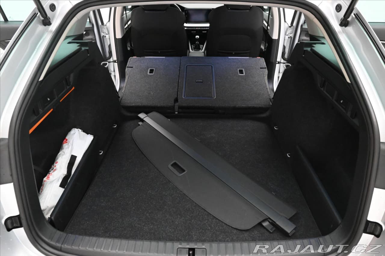 2020 Škoda Octavia - 11