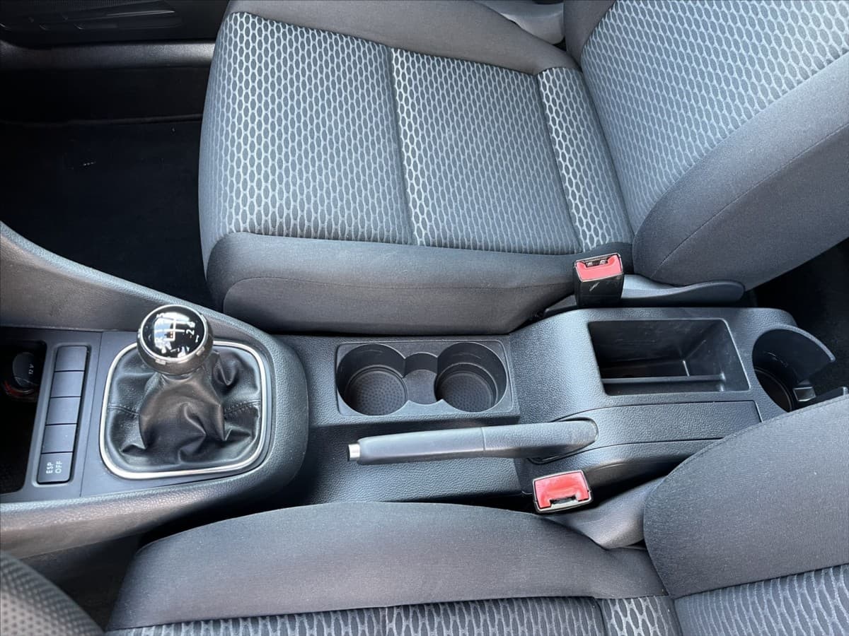 2009 Volkswagen Golf - 13