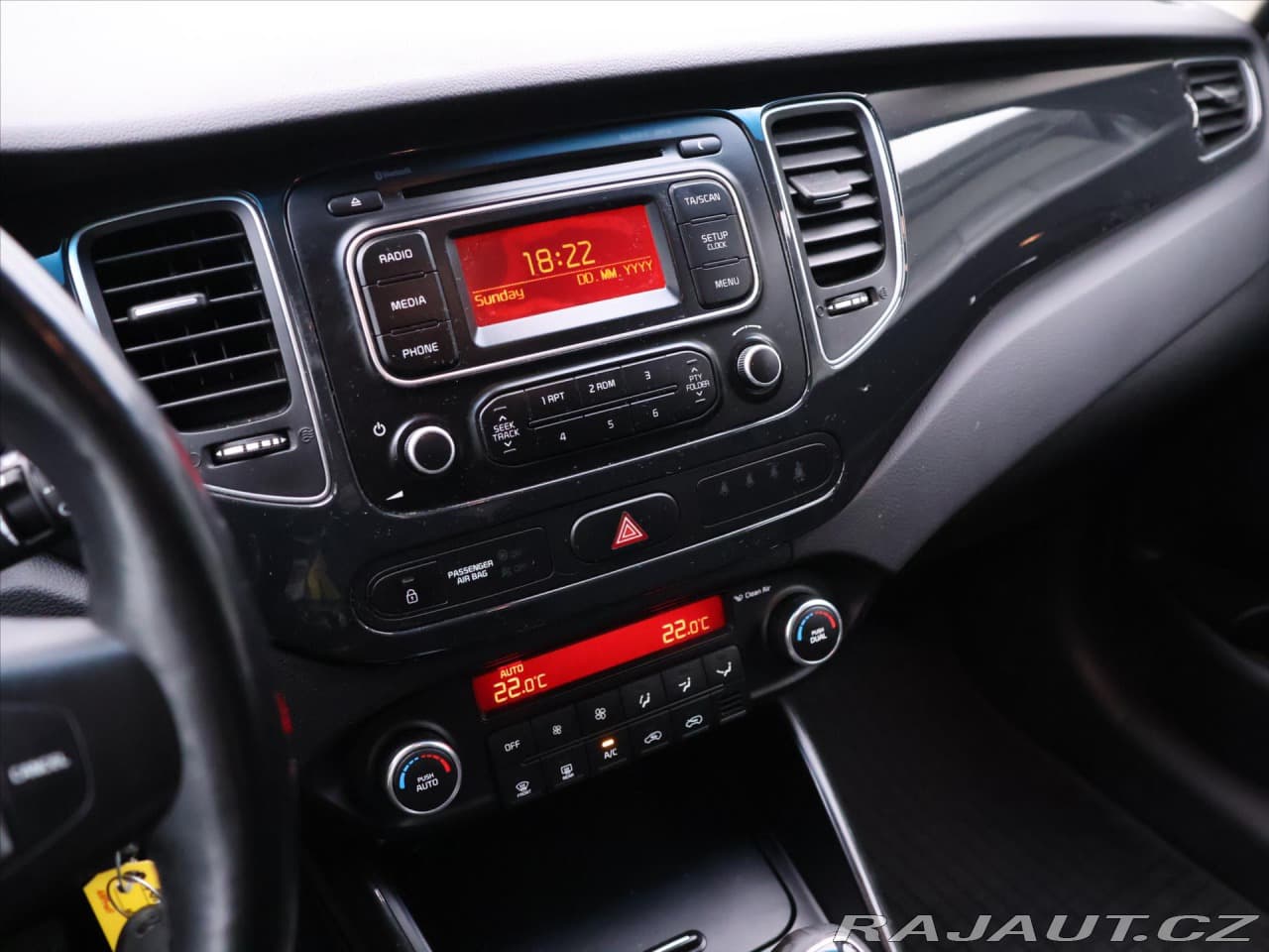 2017 Kia Carens - 20