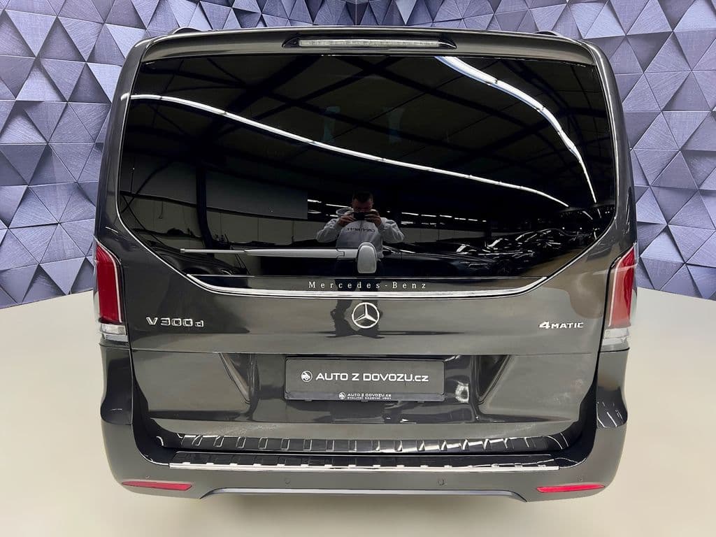 2026 Mercedes-Benz V-Class - 5