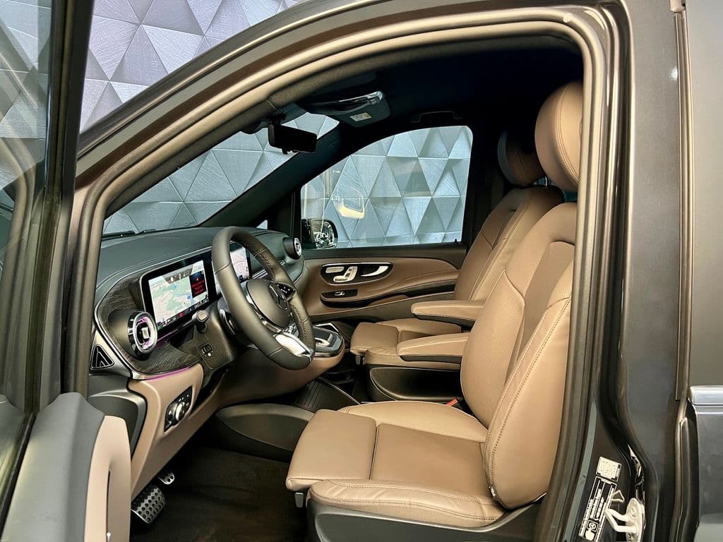 2026 Mercedes-Benz V-Class - 10