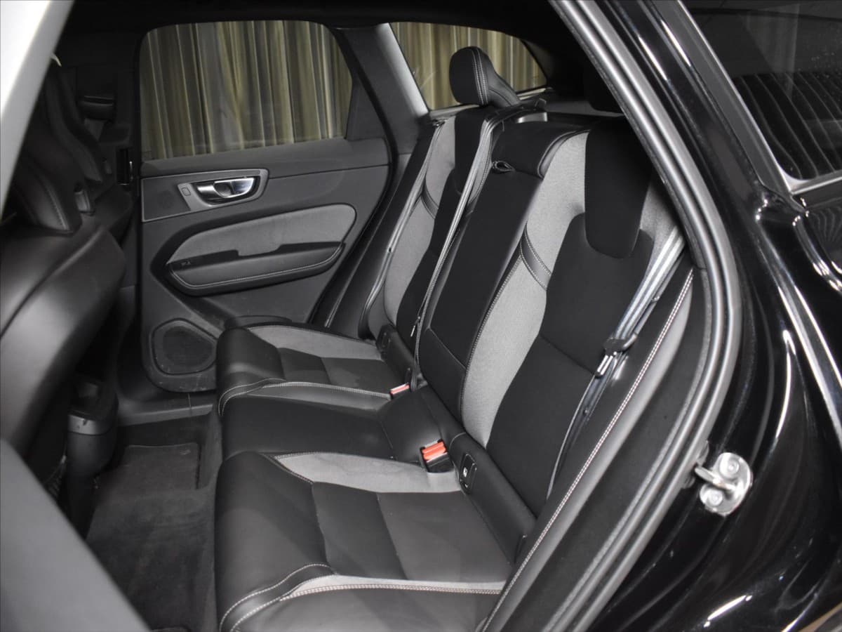 2022 Volvo Xc60 - 10