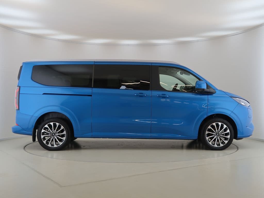 2025 Ford Tourneo - 4