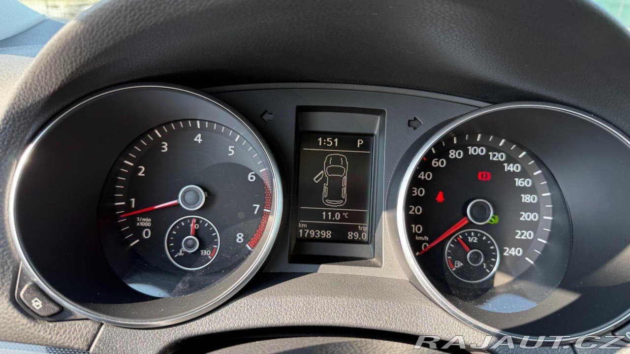 2009 Volkswagen Golf - 13