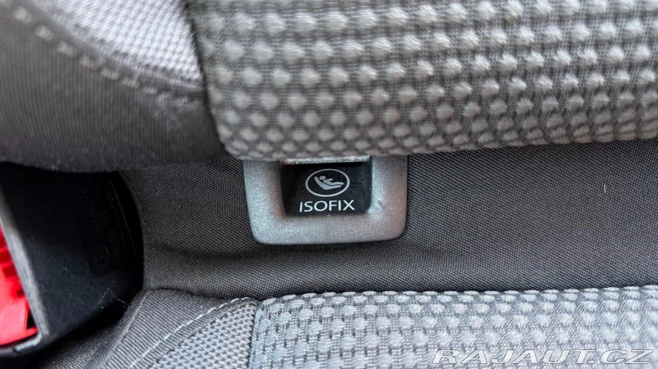 2009 Volkswagen Golf - 18