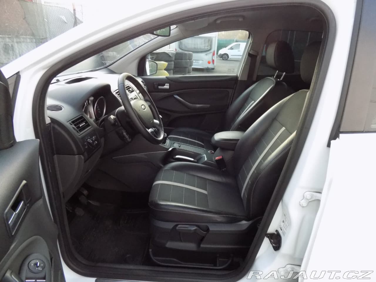 2012 Ford Kuga - 11