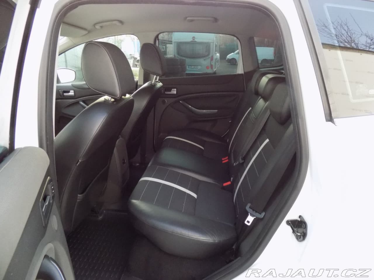 2012 Ford Kuga - 9