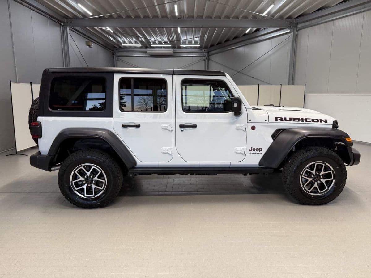 2025 Jeep Wrangler - 5