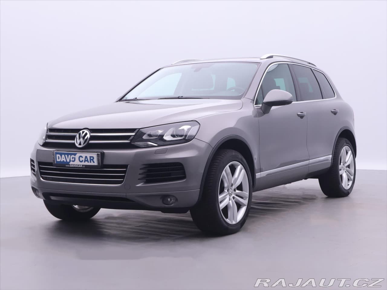 2010 Volkswagen Touareg - 3