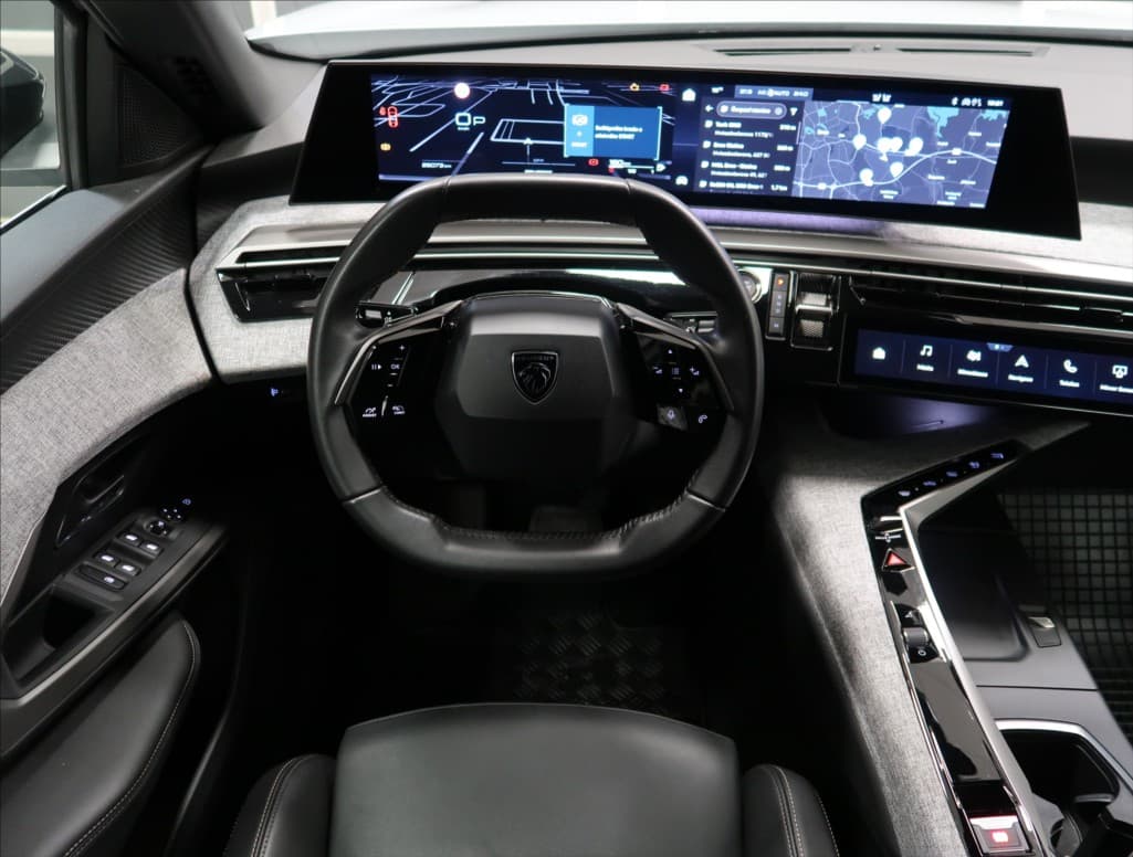 2025 Peugeot 3008 - 12