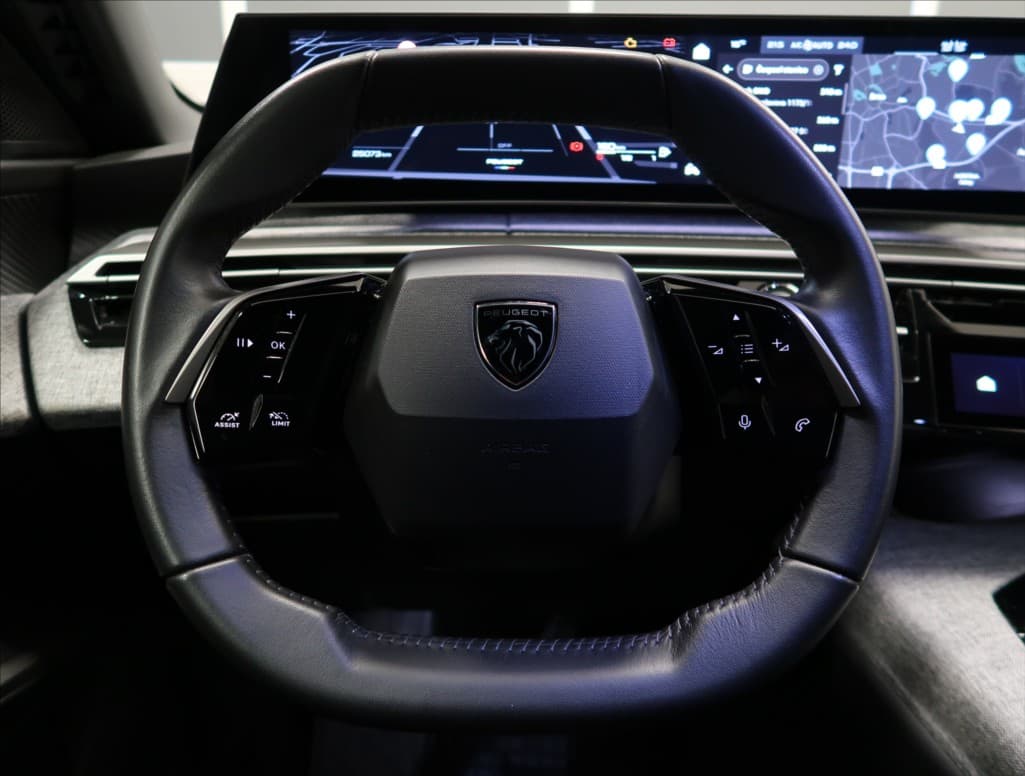 2025 Peugeot 3008 - 13