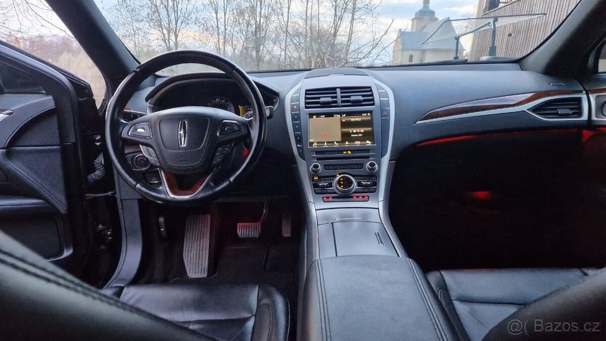 2017 Lincoln Ostatní - 6