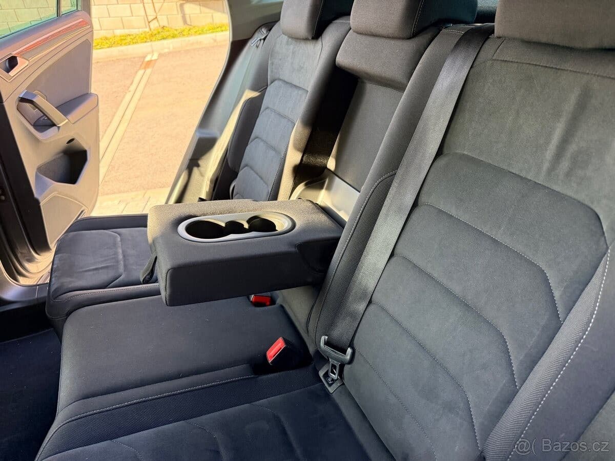 2018 Volkswagen Tiguan - 13