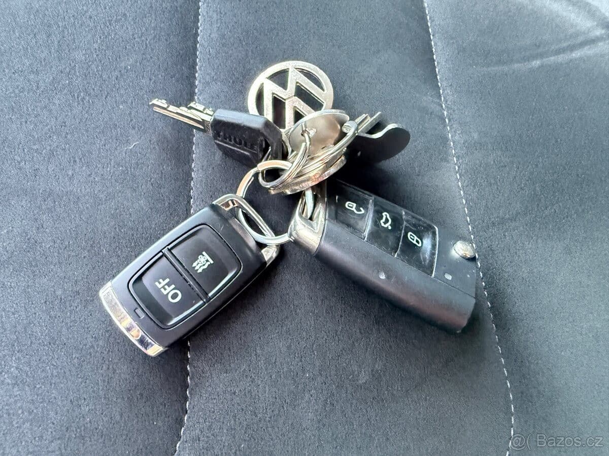 2018 Volkswagen Tiguan - 3