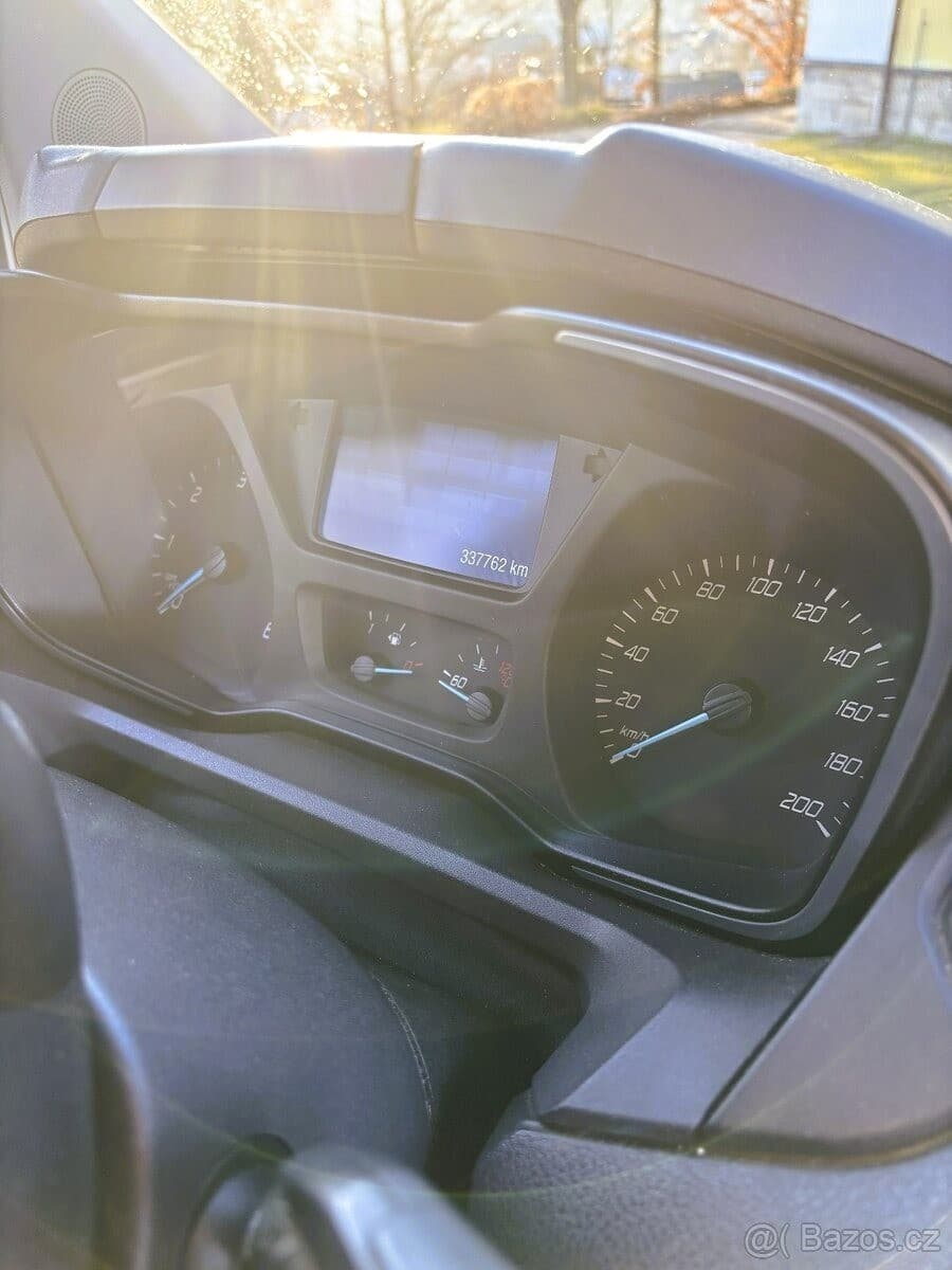 2015 Ford Transit - 13