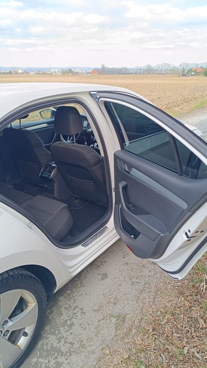 2018 Škoda Superb - 8