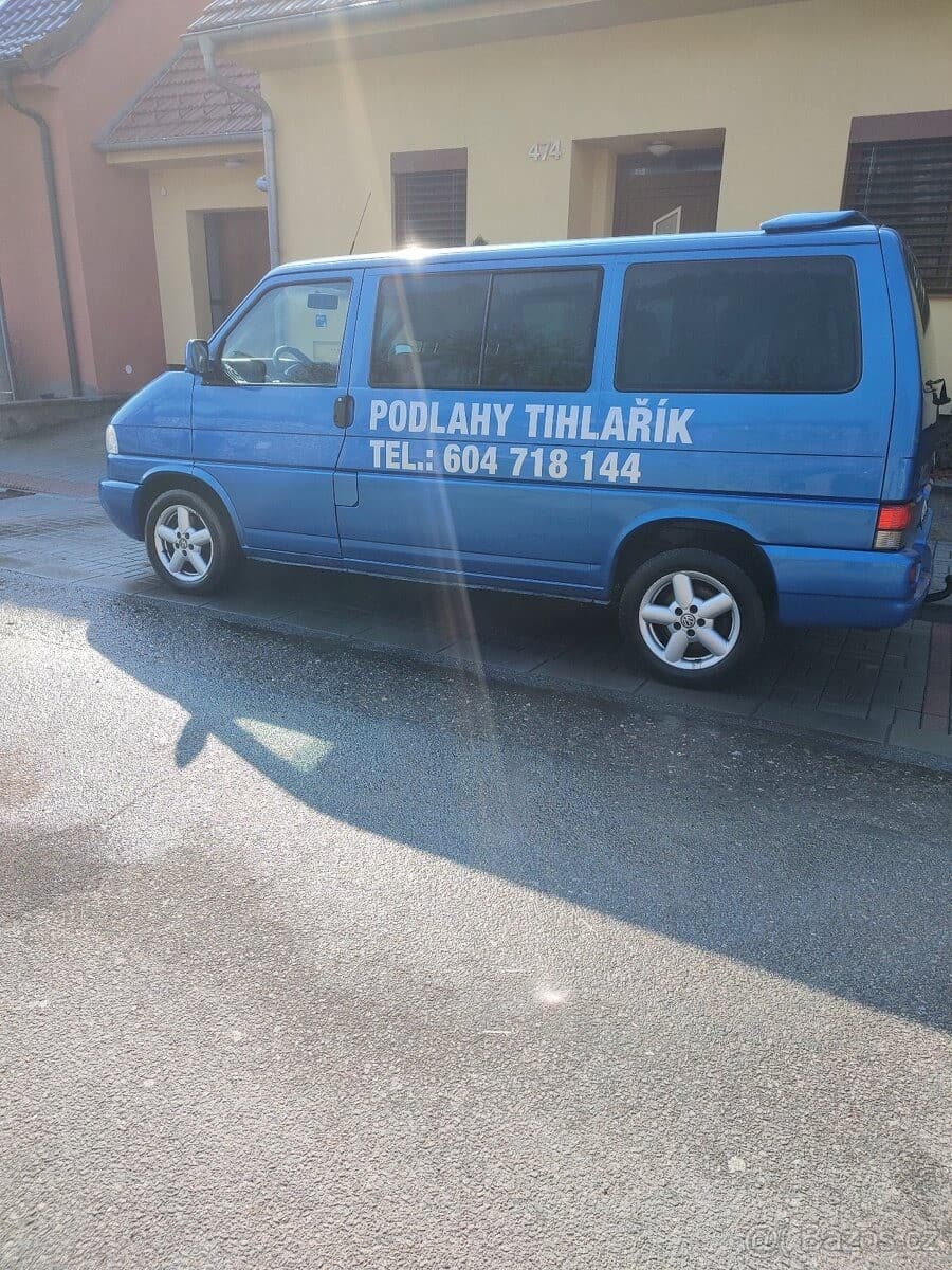 Volkswagen Multivan - 4