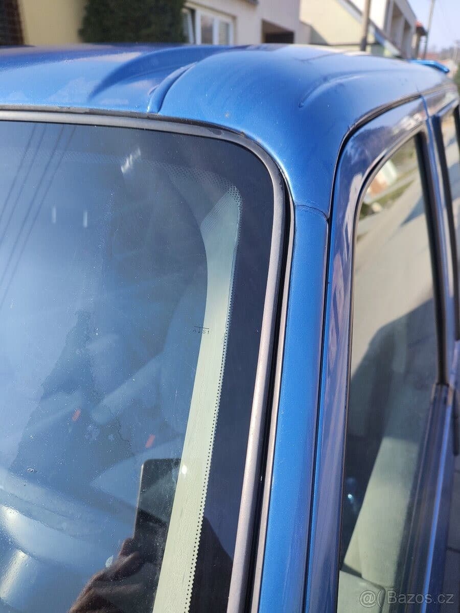 2010 Volkswagen Tiguan - 7