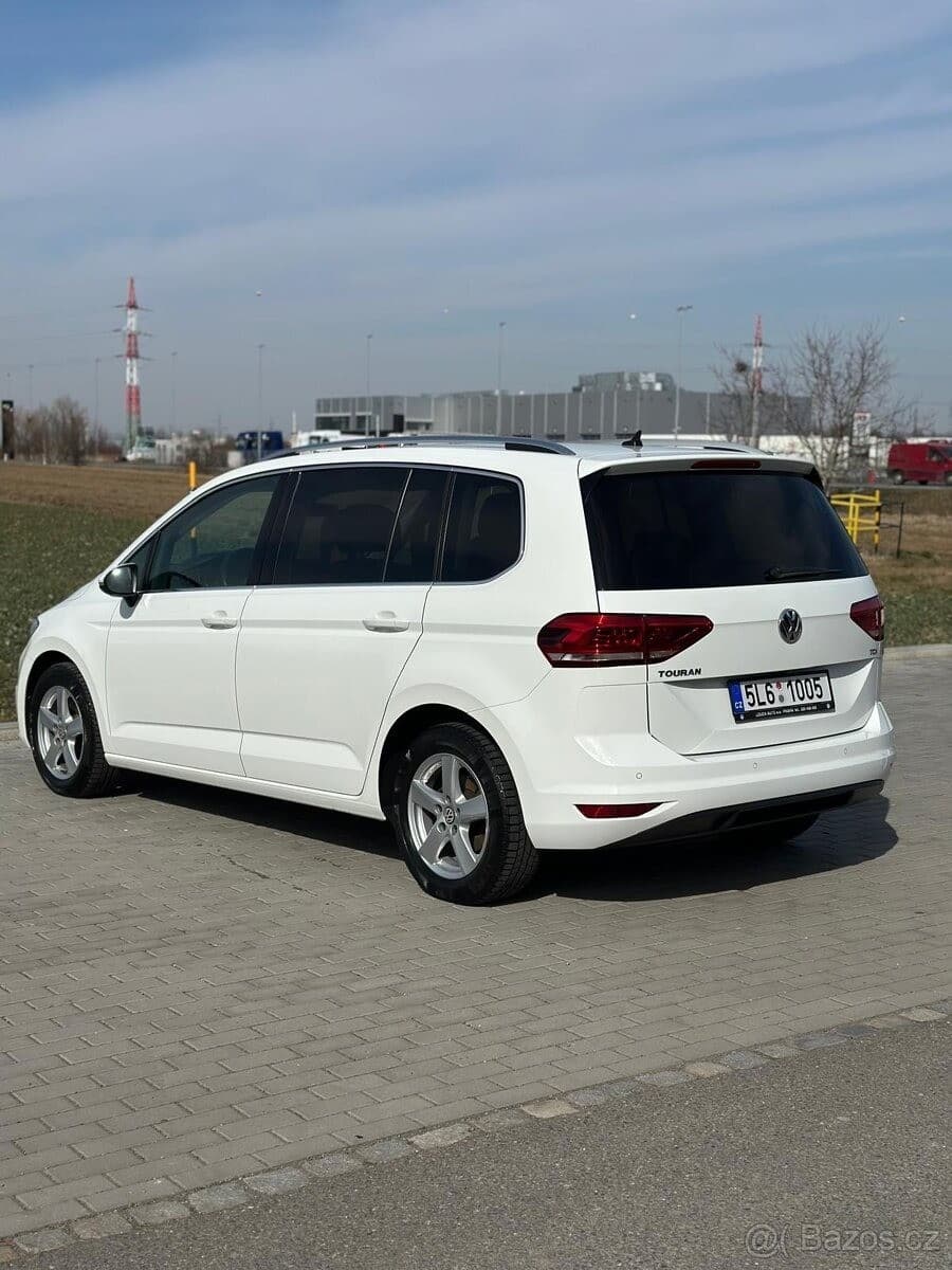2017 Volkswagen Touran - 7