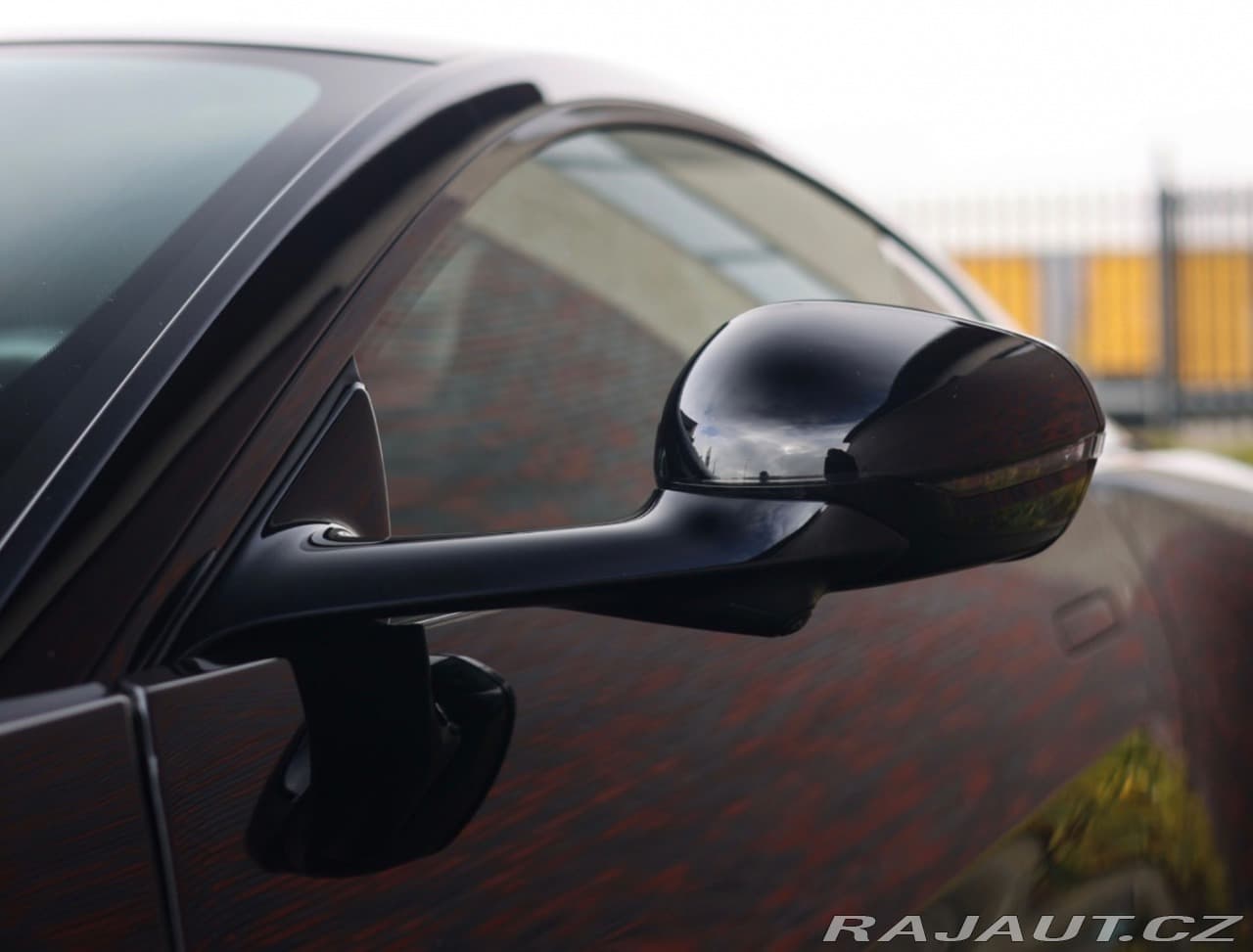 2025 Aston Martin V8 Vantage - 17