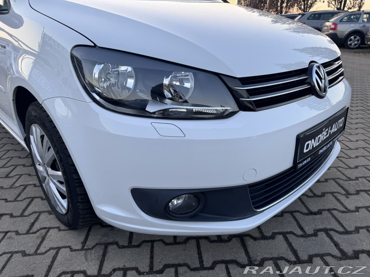 2012 Volkswagen Touran - 10