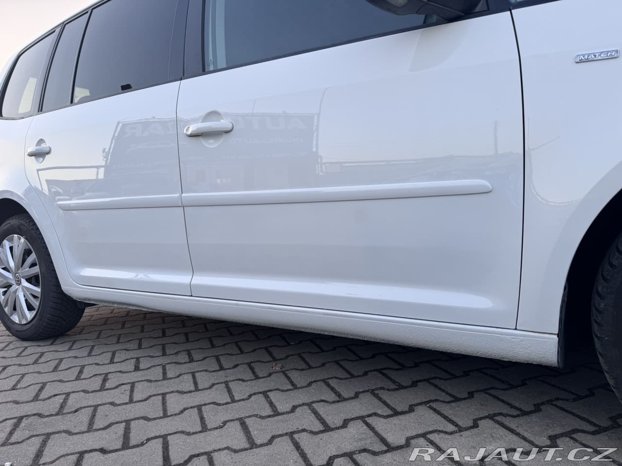 2012 Volkswagen Touran - 17