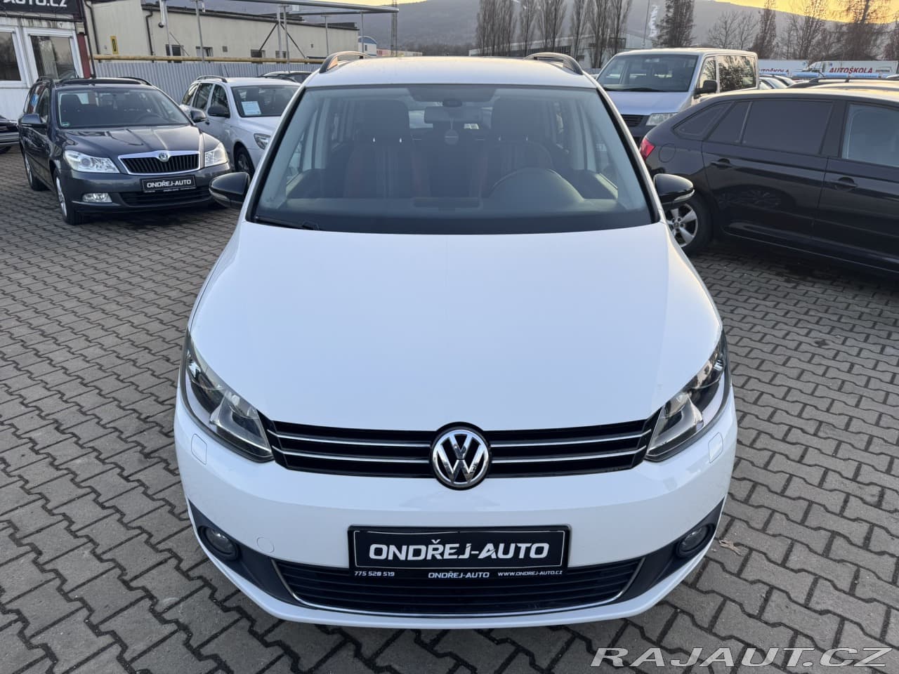 2012 Volkswagen Touran - 8