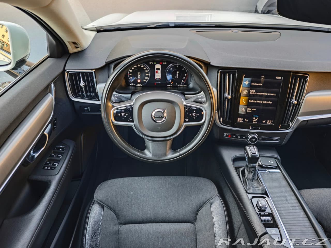 2019 Volvo V90 - 17