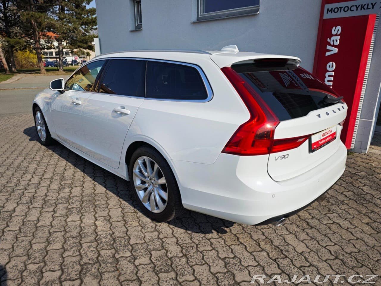 2019 Volvo V90 - 4