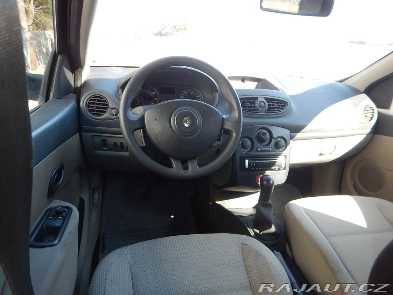 2006 Renault Clio - 11