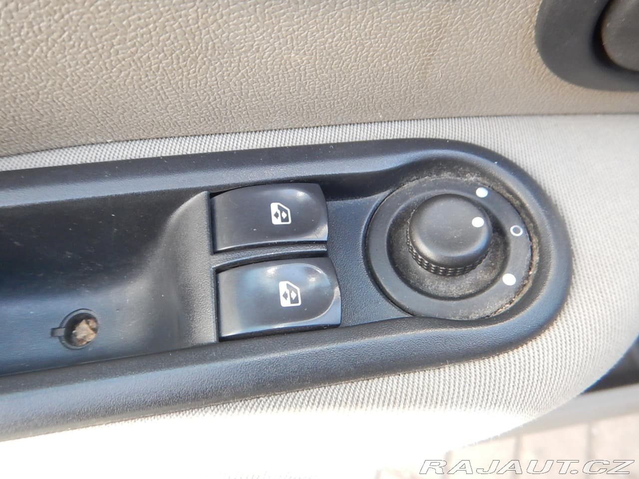 2006 Renault Clio - 16