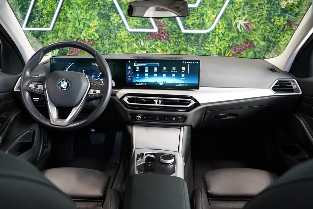 2024 BMW 3-Series - 19